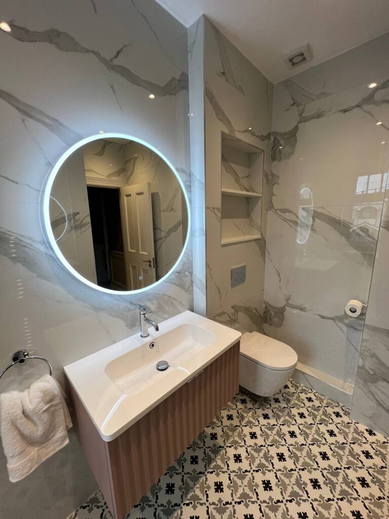 An image of a bathroom